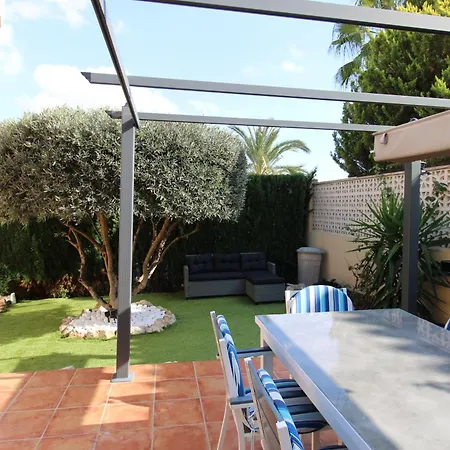Homestay No In Use (adults Only) *